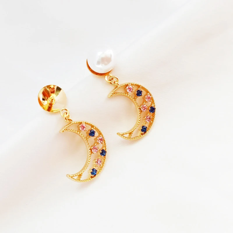 

1 pair copper-clad gold inlaid zircon exquisite moon shape with round empty ear pin DIY hand Earrings accessories materials