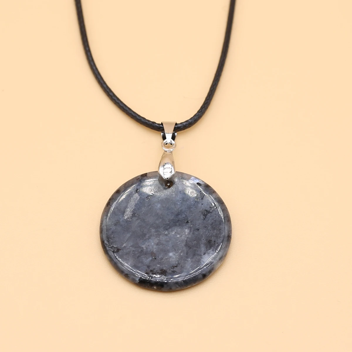 

Natural Semi-precious Black Flash Stone Pendants Necklaces for Women Men DIY Charms Leather Rope Chain Necklace Jewelry 30 mm