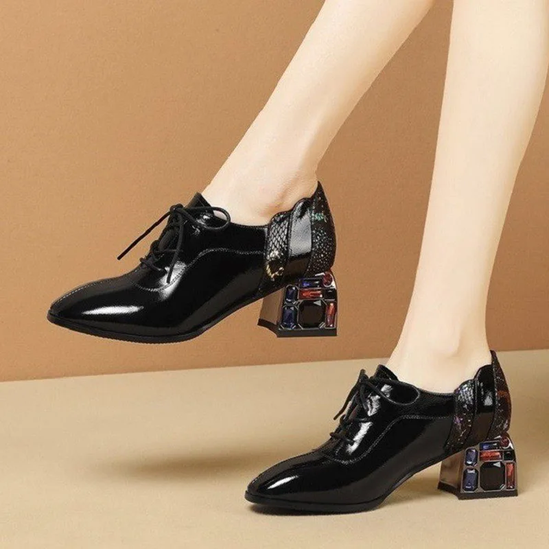 

Women Bare boots 2020 Autumn Lace Up Patent Leather Dress Shoes Medium Heeled Crystal Heels Pumps Patchwork Ladies Shoes 8269N