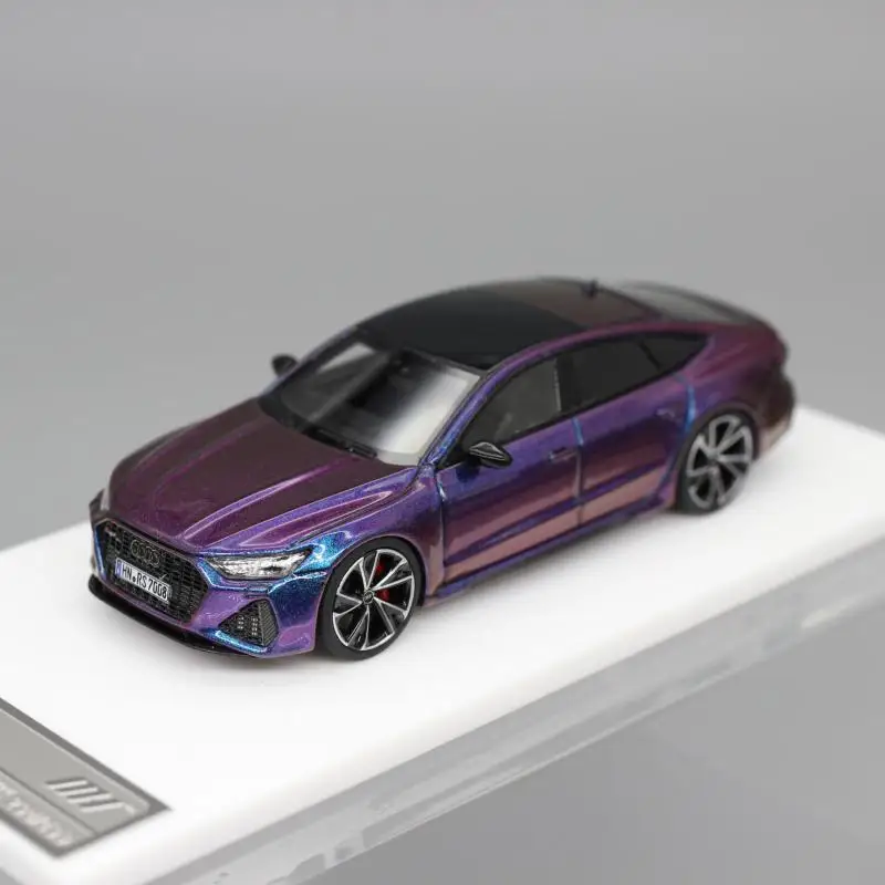 

Модель спортивного автомобиля Motorhelix MH 1:64, RS7 Sportback 2 поколения для Audi A7
