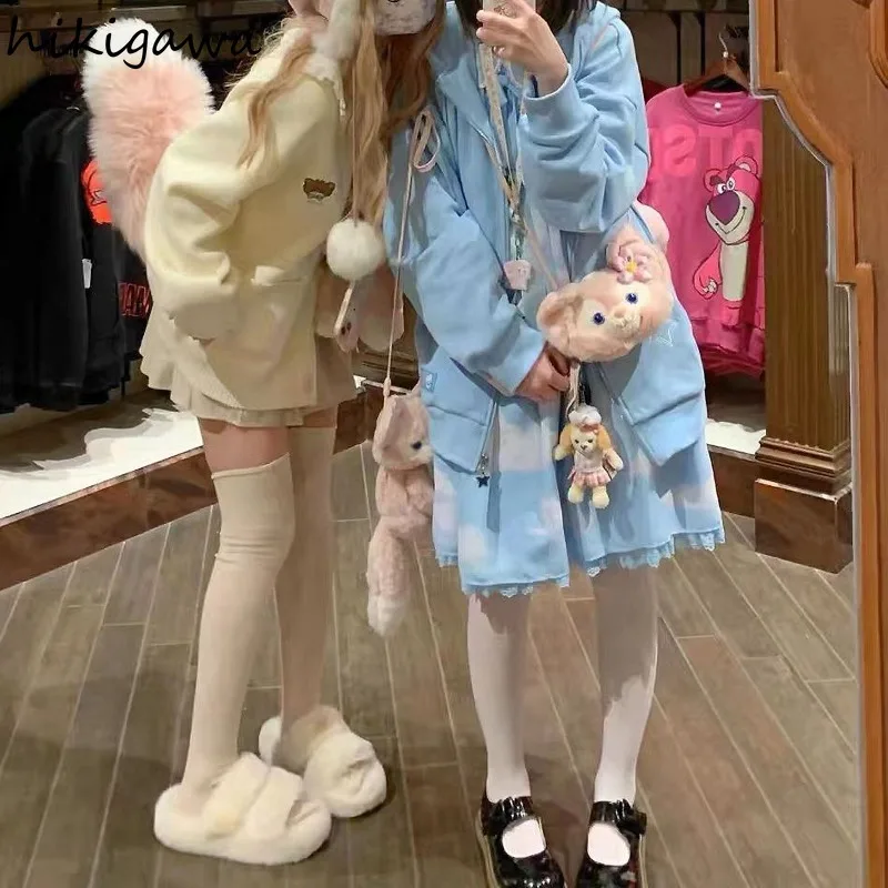 Женский трикотажный кардиган оверсайз с вышивкой кота и V-образным вырезом