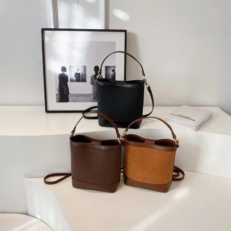 Однотонная женская сумка из искусственной кожи с резьбой