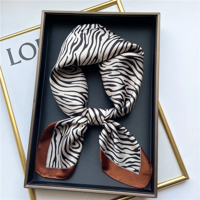 

Женский атласный шейный платок с принтом, шелковая повязка на голову 70*70 см