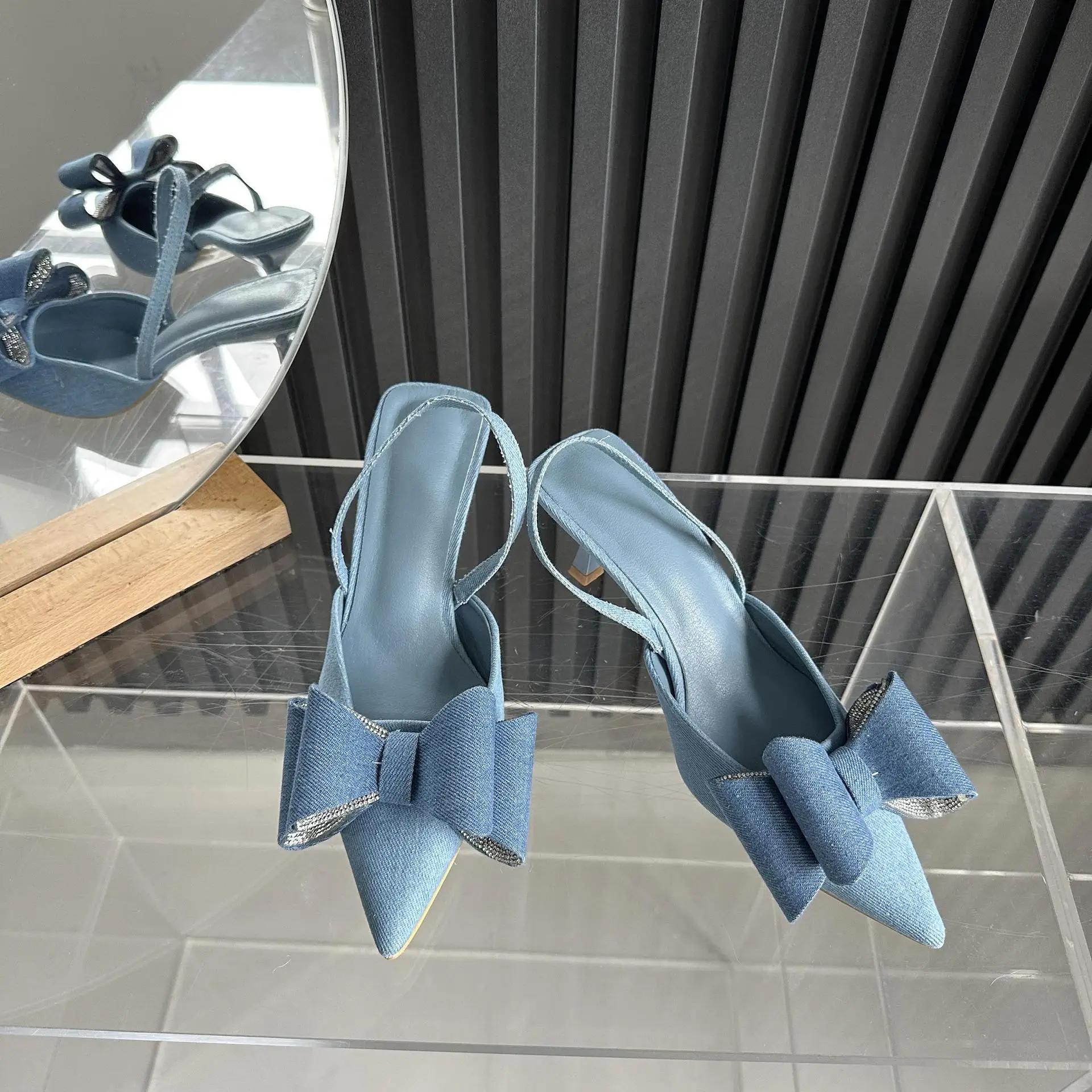 Сандалии с закрытым носком туфли бантом костюм большого размера женские бежевые