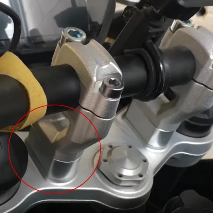 Комплект зажимов для крепления стояков руля подходящий Triumph Tiger 800 XC XCA XCX XR 1200 XRT