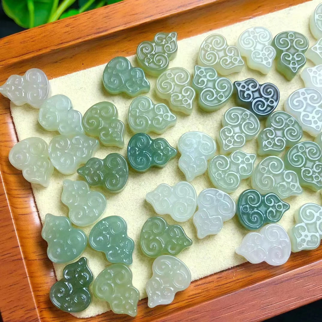

Cross border hot sale 15mm natural crystal natural stone semi precious stone natural Hotan Jade gourd hand carved jewelry gifts