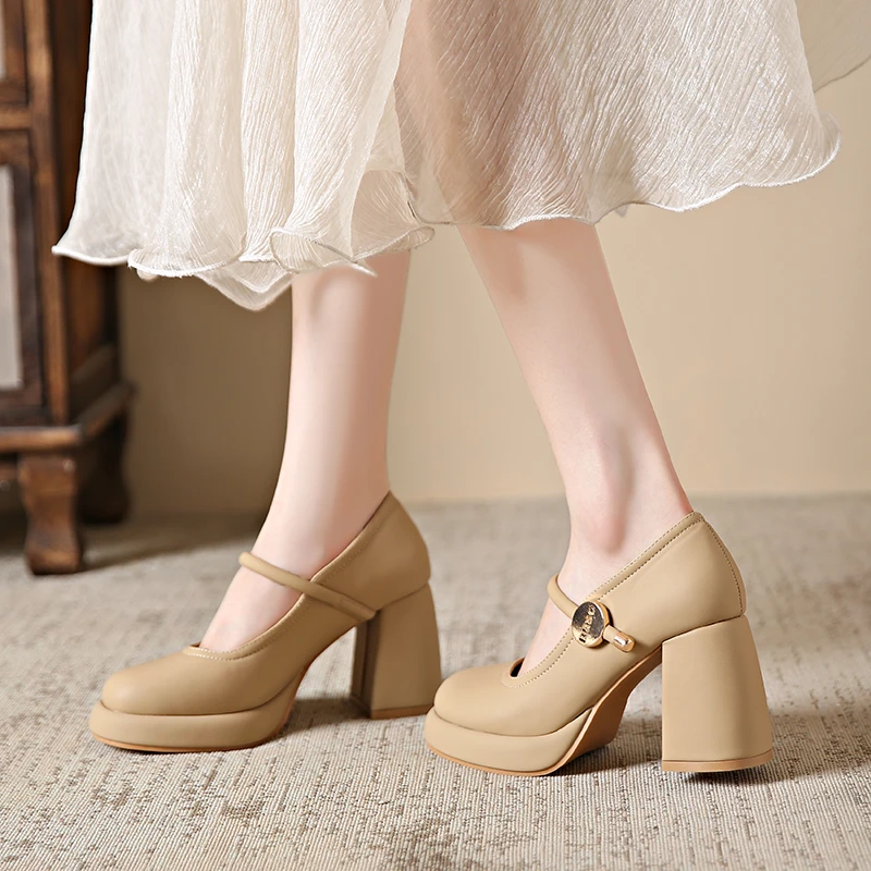 Элегантные женские туфли на плоской подошве новинка весны 2024 стильные