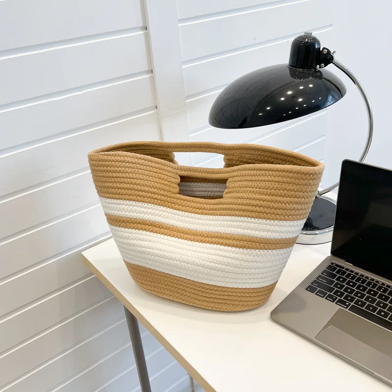 

DAEYOTEN Straw Woven Bucket Bag Women's 2022 Summer New Bohemia Clutch Small Handbag Casual Basket Women Travel Bag ZM1323