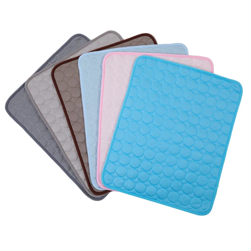 

Pet Ice Silk Cool Mat Cat Cool Mat Dog Simple Practical Water Uptake Mat Pet Supplies