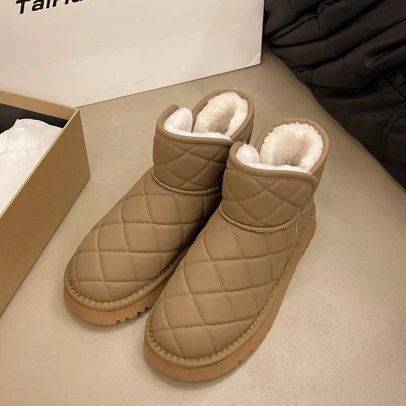 Зимние сапоги женские бархатные утепленные ботинки новинка 2024 зимняя модная