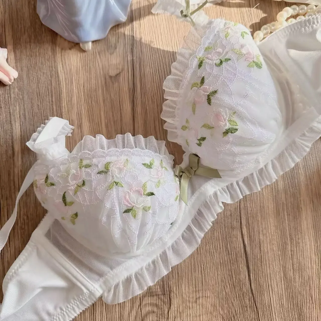 Свежая вышивка тонкая чашка нижнее белье с трусами милые бюстгальтеры в