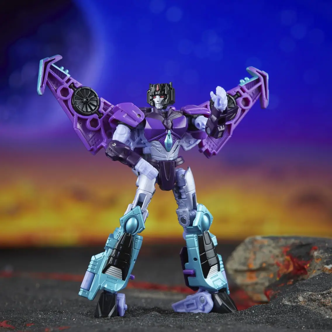Фигурки героев мультфильма Hasbro Трансформеры Legacy: United Deluxe Class Cyberverse Universe Slipstream
