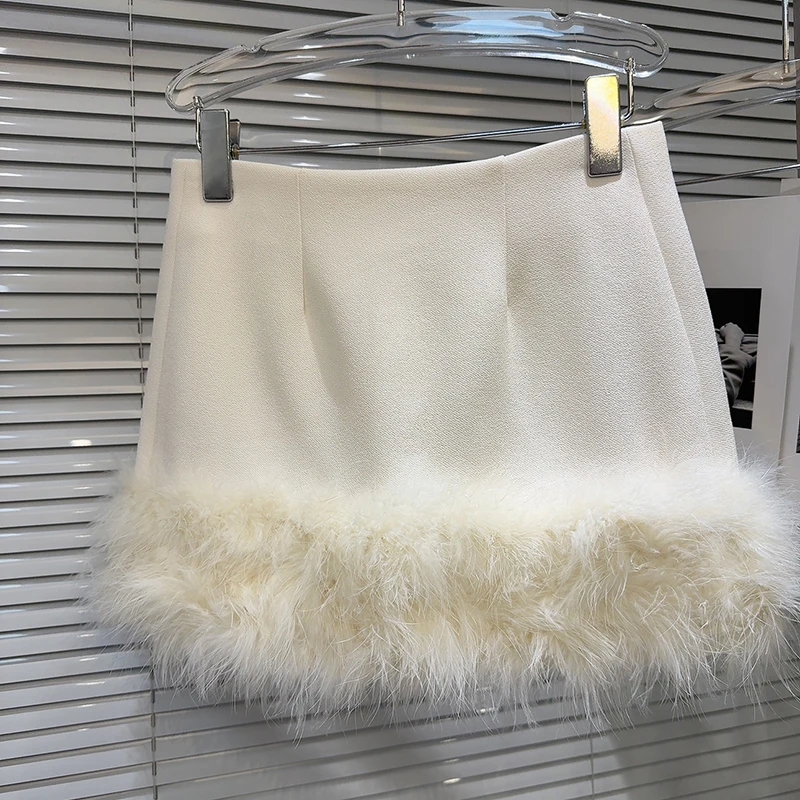 KBQ Роскошный комплект из двух предметов с однотонными сращенными перьями для