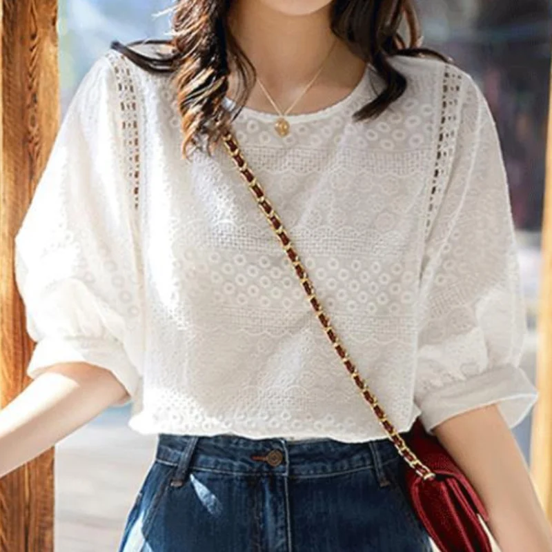 

Summer Korean Fashion Shirts for Women Lantern Sleeve Loose Embroidery Cotton Lace O-neck Casual White Blouses Clothes Woman