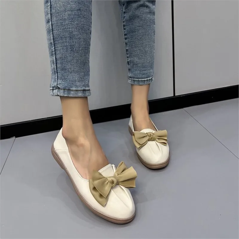 2023 New Women Flower Loafers Woman Slip On Sneakers Ladies Soft PU Leather Sewing Flat Platform Female Shoes All Seasons