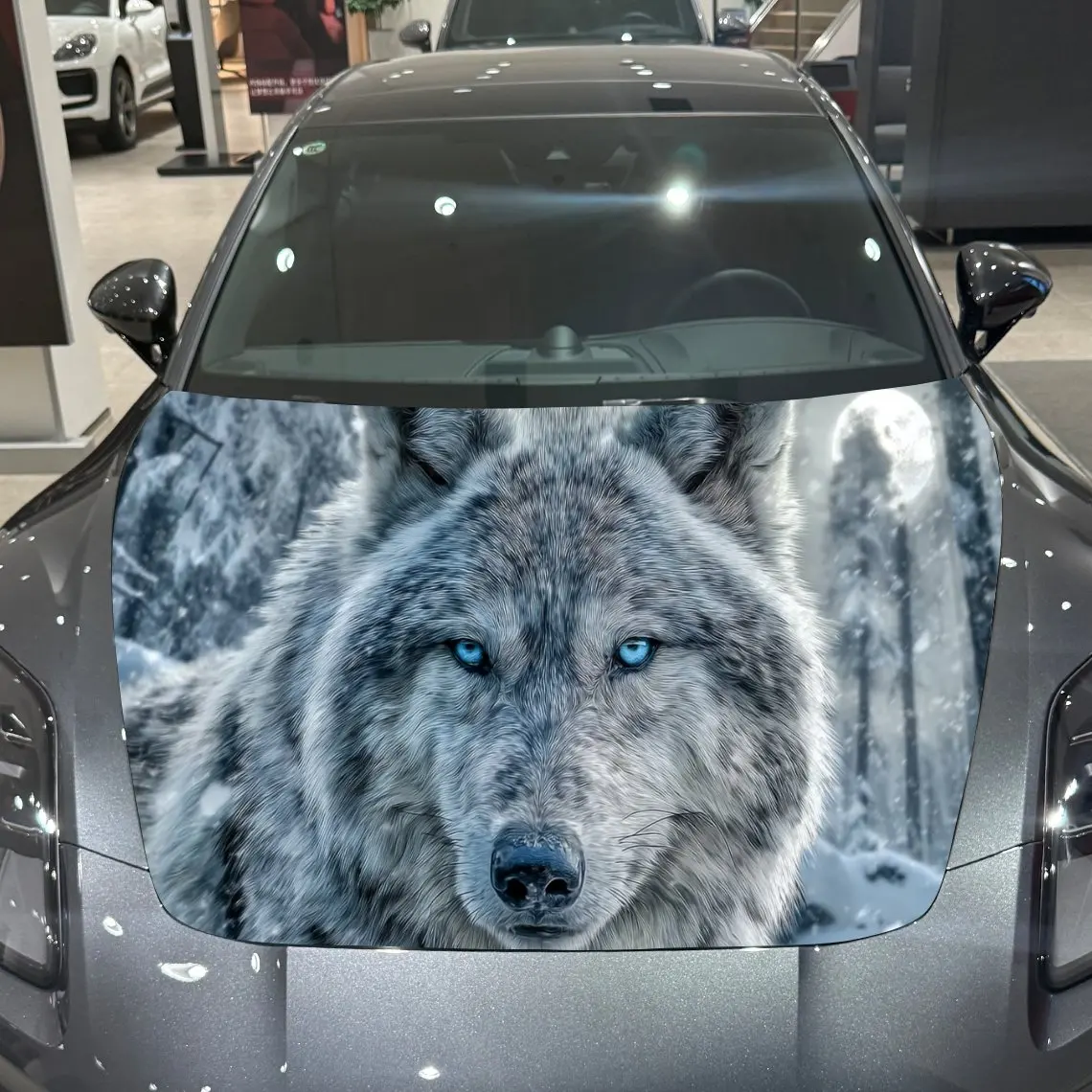 Фото Snowy Realm Ice Wolf Reflects Moonlit Forest Виниловая пленка для автомобиля, материал ПВХ, водонепроницаемая наклейка на капот автомобиля, самоклеящаяся устойчивая к царапинам №4