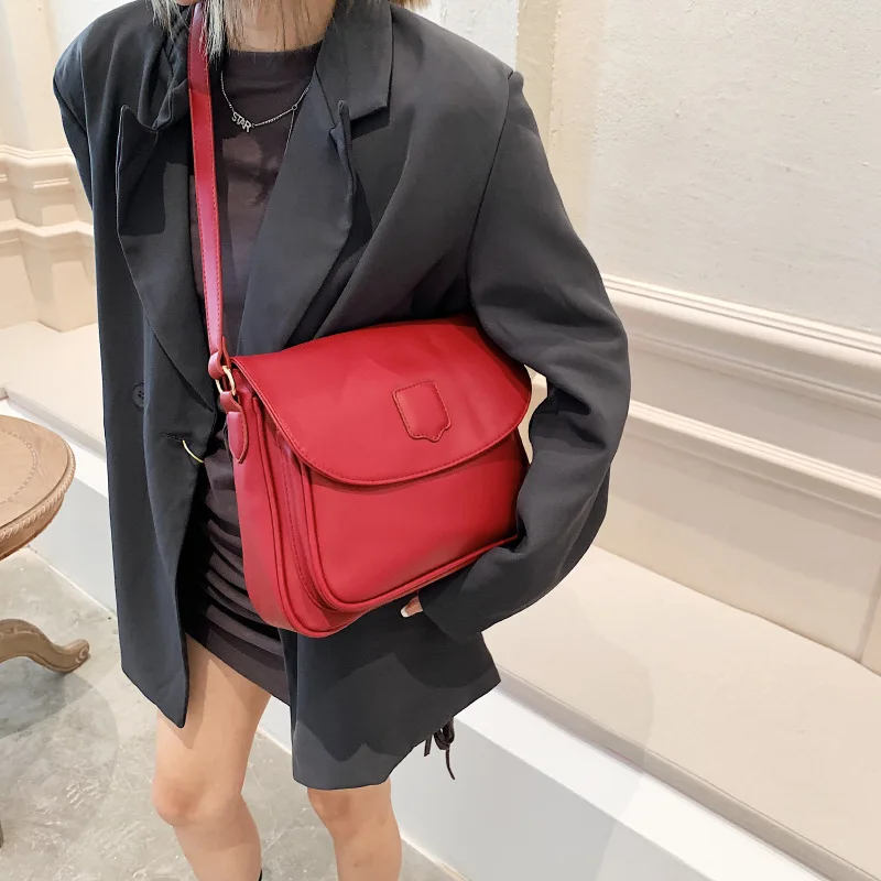 Versatile Shoulder Bag Solid Color Texture Ladies Messenger Bag 2022 New Fashion Large Capacity Shopping Bag Women's Party