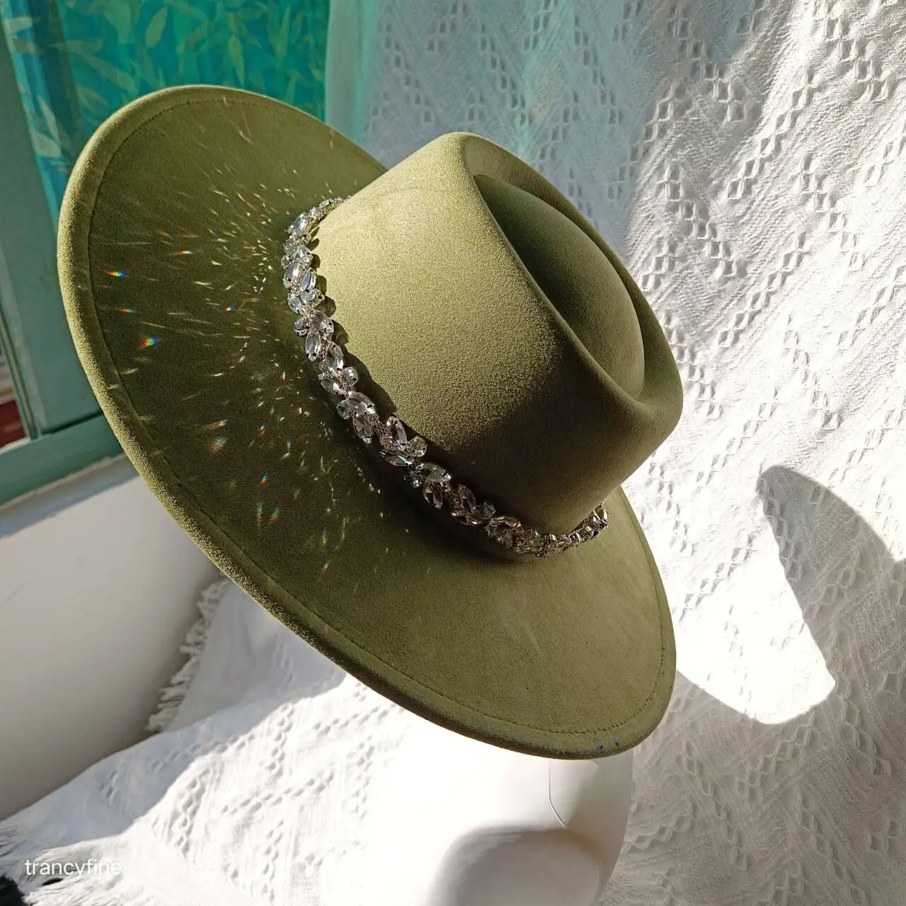 Замшевая женская шляпа с широкими полями 54-58 см цвета в ассортименте