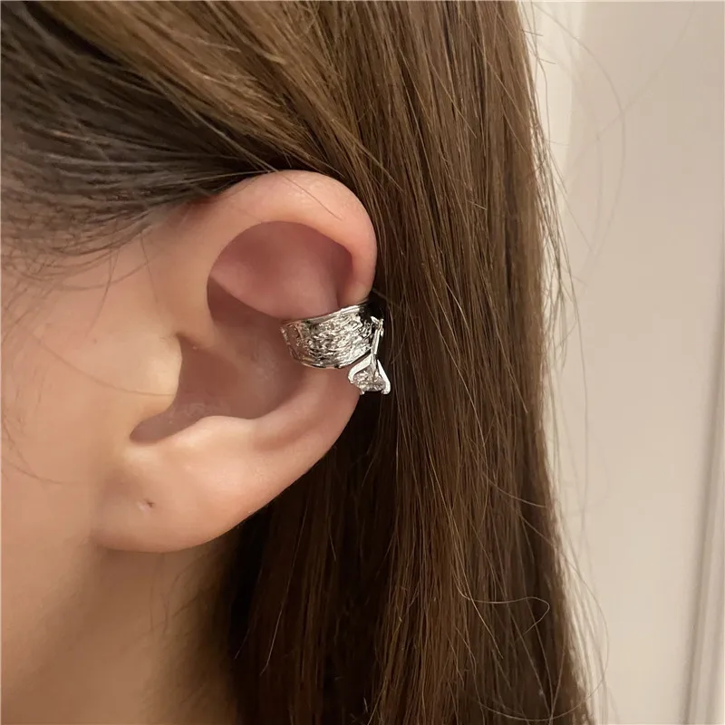 

Personality Punk Irregular Zircon Pendant Small C-shape Fake Piercing Clip On Earrings For Women New Fashion Charms Jewelry