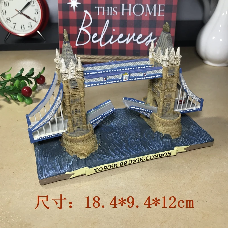 

Tourist Souvenirs World Famous Architectural Model British Tower Big Ben Parliament Building Resin Home Decoration Ornaments