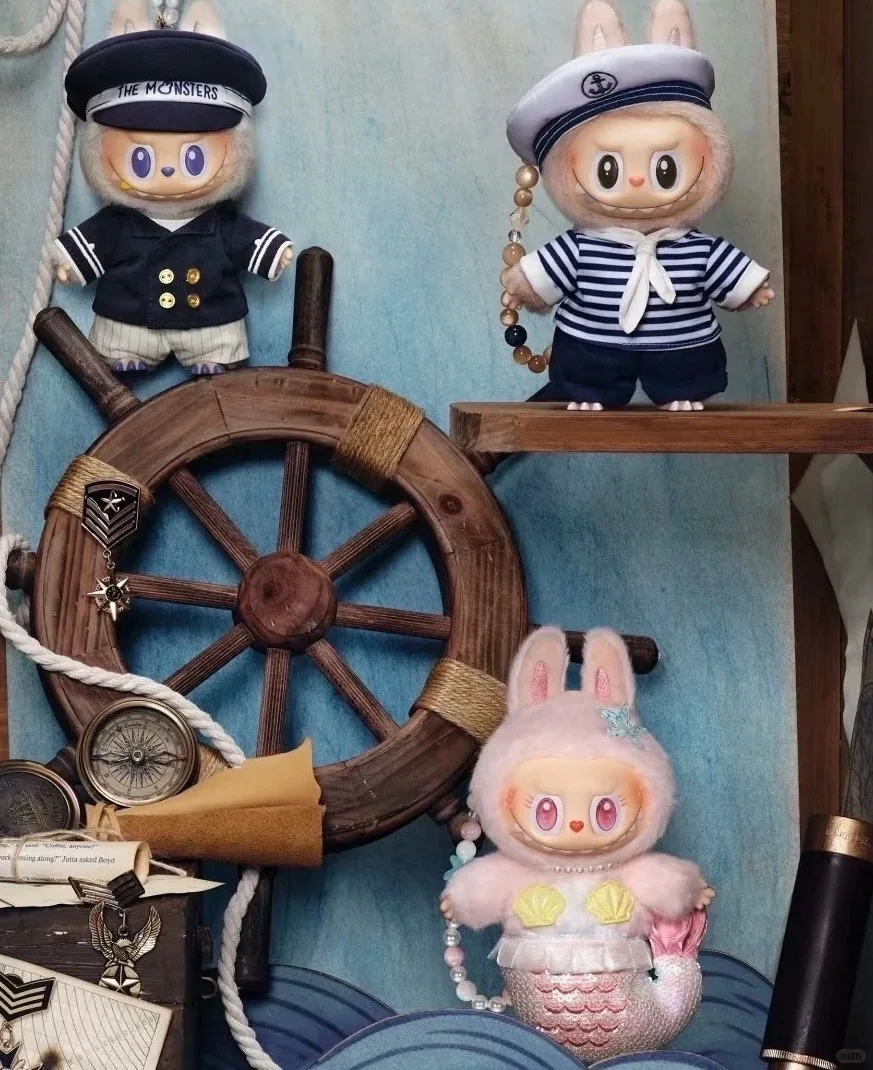 Фото Новая оригинальная настенная декорация POP MART THE MONSTERS: Devliegende LABUBO, Sailor Captain, Mokoko, Mermaid Rubber Minky – креативный декор для дома №2