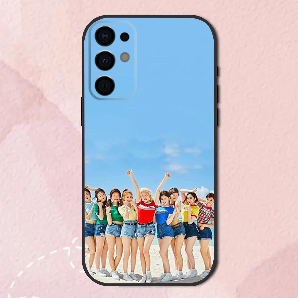 Singer M-MomolandS-S Phone Case For Samsung S25 S24 S21 S22 S23 S30 Ultra S20 Plus Fe Lite Note 10 9 5G Black Soft Shell