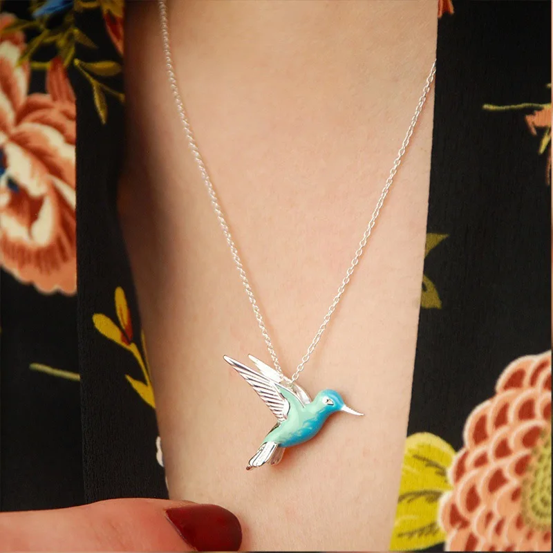 

Fashion Enamel Blue Hummingbird Pendant Necklace for Women Choker Neck Chain Butterfly Heart Pearl Statement Jewelry Party Gift