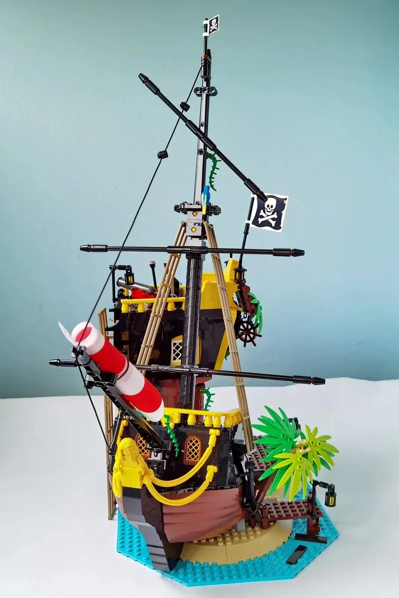 IN STOCK 2545 PCS Pirates of Barracuda Bay Building Blocks Bricks Compatible 21322 698998 Kid Birthday Christmas Gifts