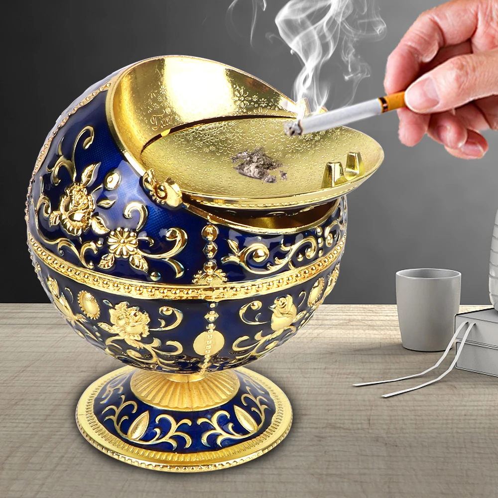 

Flower Pattern Zinc Alloy Ashtray with Lid Cigarette Ashtray Globe Shape Home Decoration For Home Office Hotel