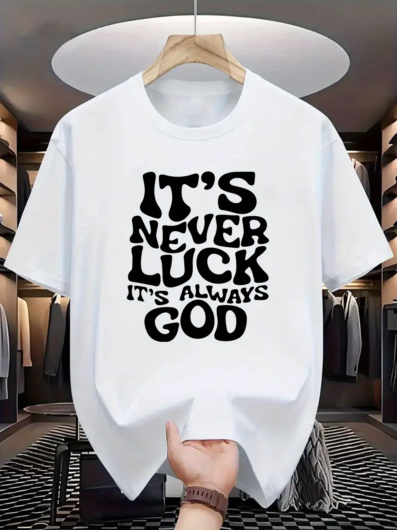 IT's LUCK&quot Graphic Men's T-Shirt - Comfortable &amp Stretchy Perfect for Summer Outdoor Activities | Street Style Crew Neck Tee in