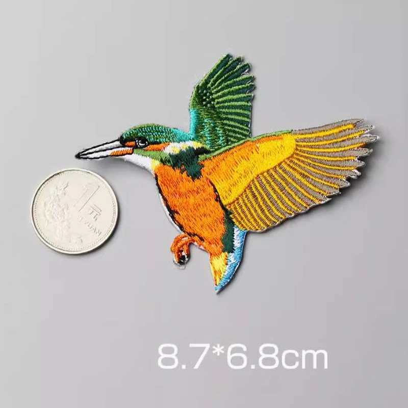 Набор нашивок с вышивкой Hummingbirird
