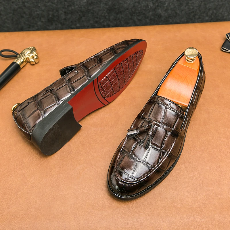 

Luxury Brand Tassel Dress Shoes for Men Black Brown Male Formal Business Oxfords Fashion Party Shoes Youth Evening Footwear