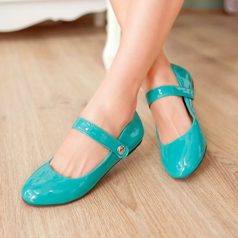 

New Women Slip On Buckle Patent Casual Shoes Comfortable Round Toe Big Size Flats Handmade Brand Sweet elegant woman sneakers
