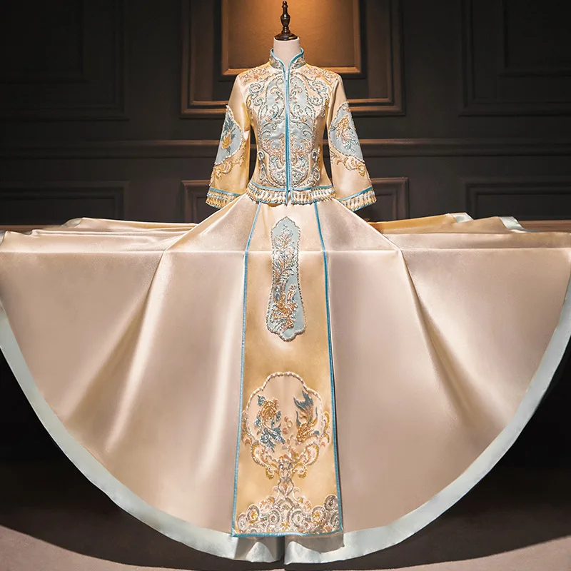 Exquisite Beige Beaded Embroidery Satin Marry Cheongsam Traditional Chinese Bride Groom Wedding Dress Vestito Da Sposa