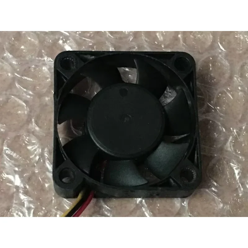 Y.S TECH FD 124010 HB DC 12V 0.09A 40x40x10mm 3-проводной охлаждающий вентилятор для сервера (art.: 3920cbec076ff) - 3920cbec076ff