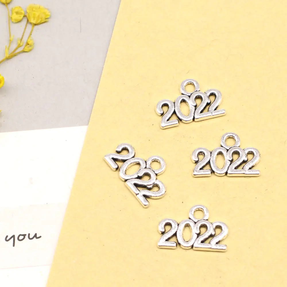 30 шт. шармов CHENYOUNG серебристого цвета