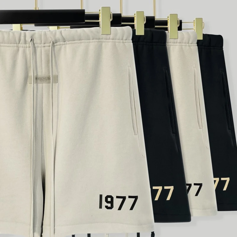 

ESSENTIALS 100% COTTON Waist Shorts 1977 Flocking Letter Print Drawstring Shorts ESSENTIALS Hip Hop SPORTSwear Oversize Shorts