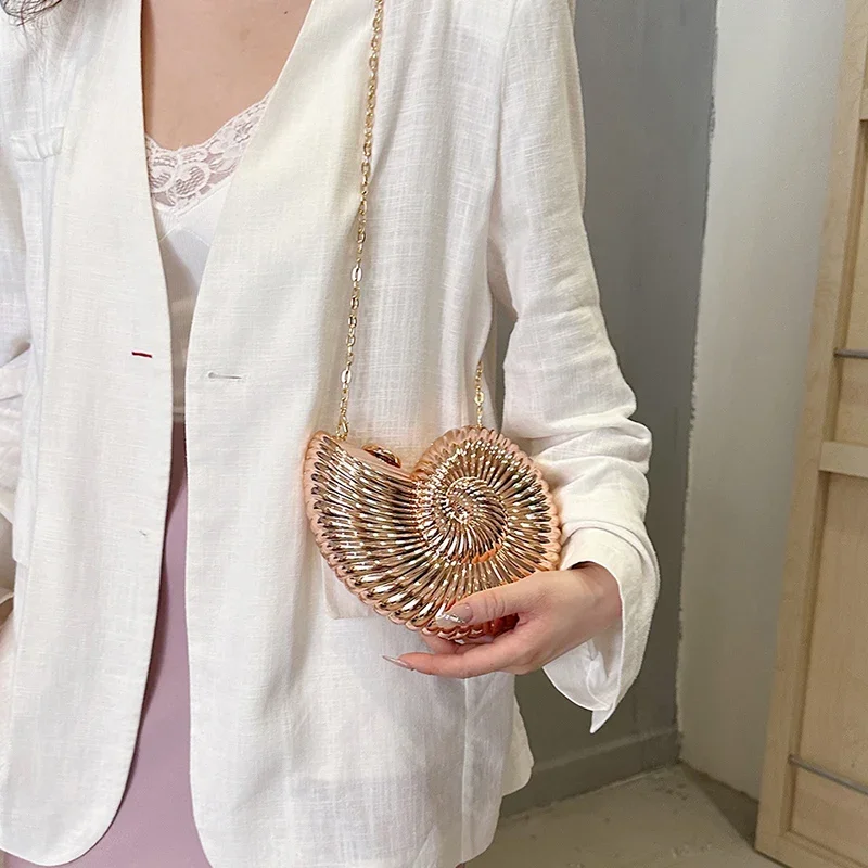 Новинка 2024 модная женская сумка-ракушка мини-сумка для наушников с красным