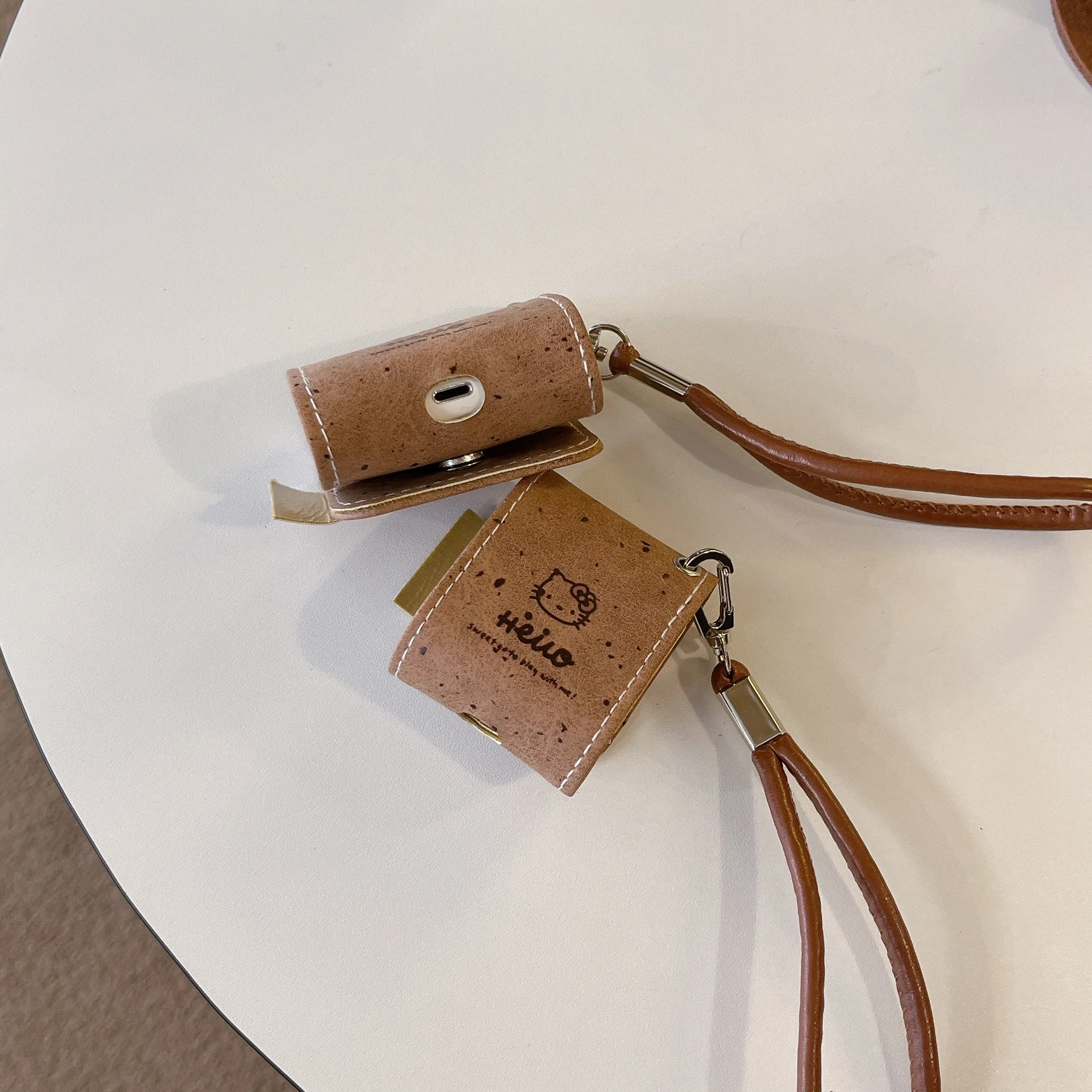 Защитный чехол для беспроводной гарнитуры Hello Kitty с милым рисунком