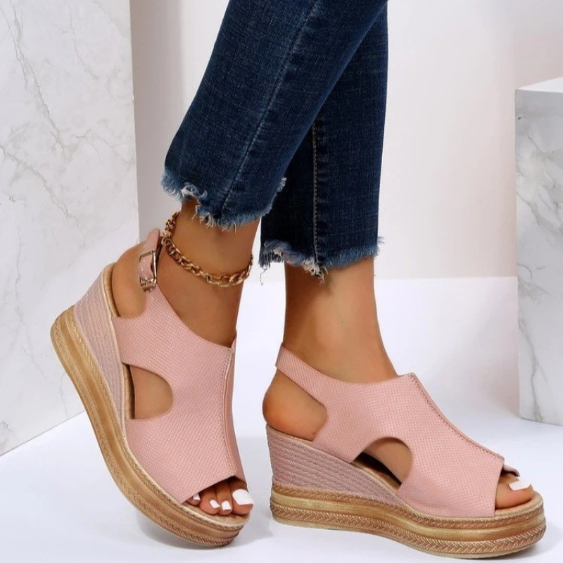 2023 Summer New Fish Mouth Large Slope Heel Sandals Fashion Open Toe Buckle Beach Sandals Roman Style High Heel Sandals