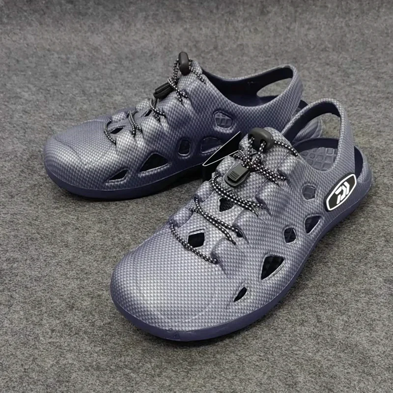 2023 Men Daiwa Fishing Sandals Outdoor Breathable Wading Summer Shoes Non-slip Wear-resistant Shoes Beach Slipper Fishing Shoes