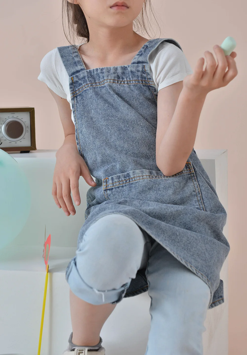 

Children's Washed Denim Apron Boy's Painting Smock Game Anti-dirty Girl's Bib Advertising Kids Pinafore Nostalgic Clothing