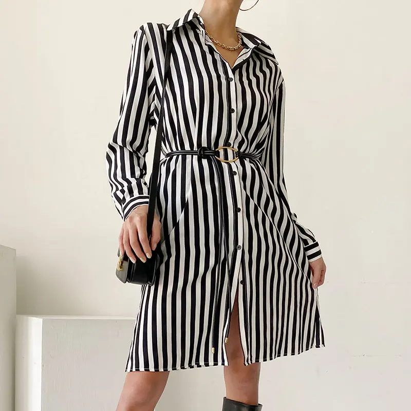 

Мини-платье женское в полоску, с отложным воротником и длинным рукавом