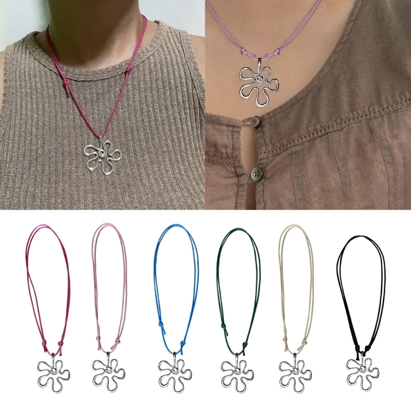 

Girl Heart Hollow Big Flower Necklace Female Temperament Niche Collarbone Chain Korean Student Adjustable Neck Chain DropShip