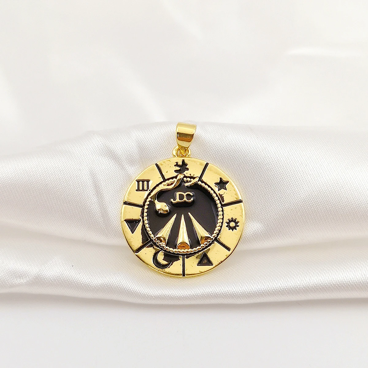 Медно-золотая большая черная эмалевая подвеска-медальон ЦЕЛОСТНОСТЬ для
