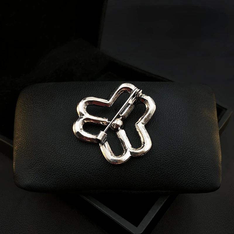 Upscale Retro Women's Federation Sign Brooch Women's Federation Commemorative Badge Corsage Pins Accessories Rhinestone Jewelry