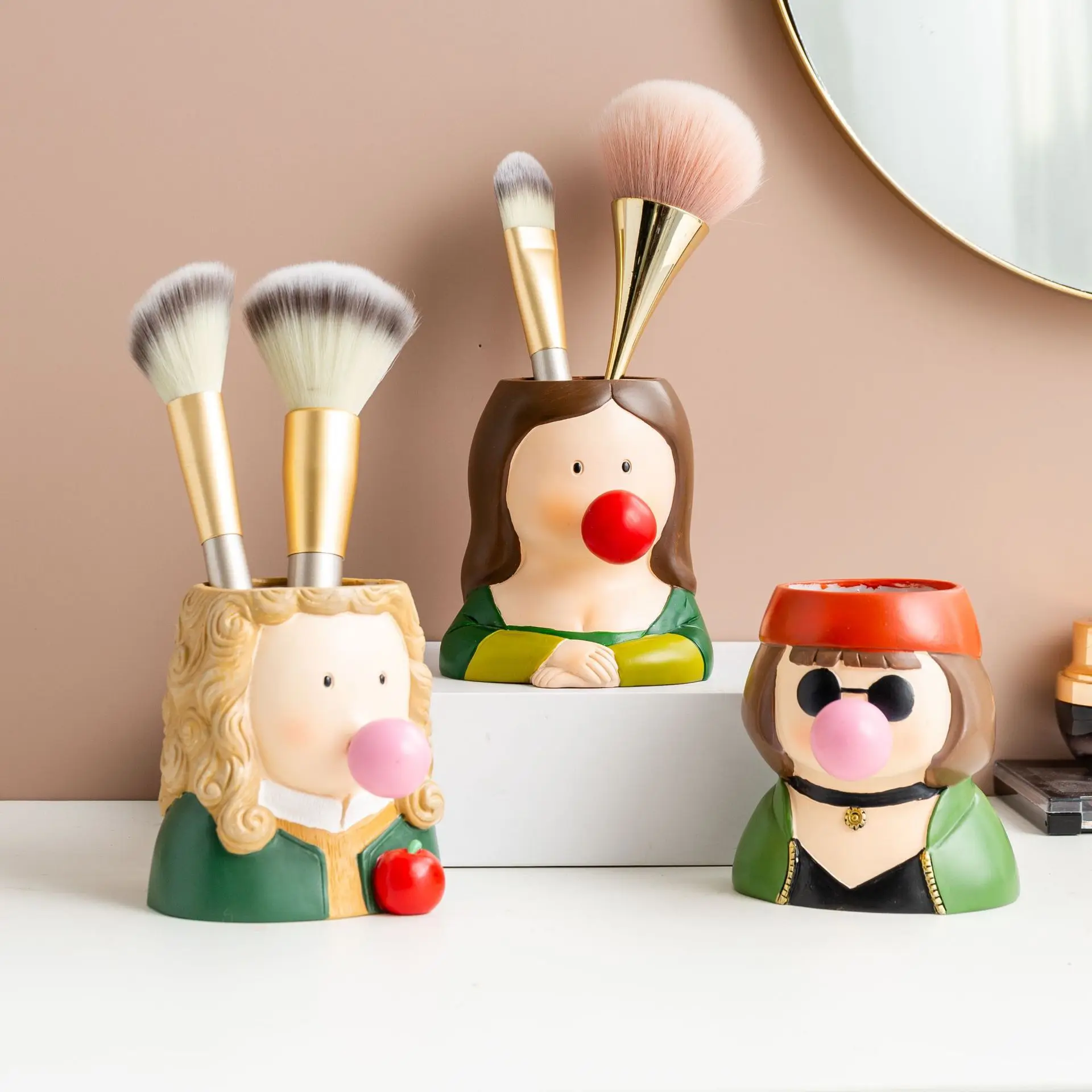 

Creative Mona Lisa cartoon pen holder student desktop stationery sundry storage box lovely Van Gogh office decoration