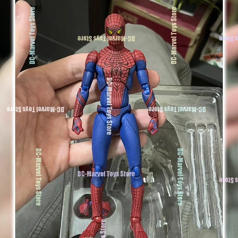 Mcfarlane Человек-Паук Мафэк 001 Эндрю Гарфилд