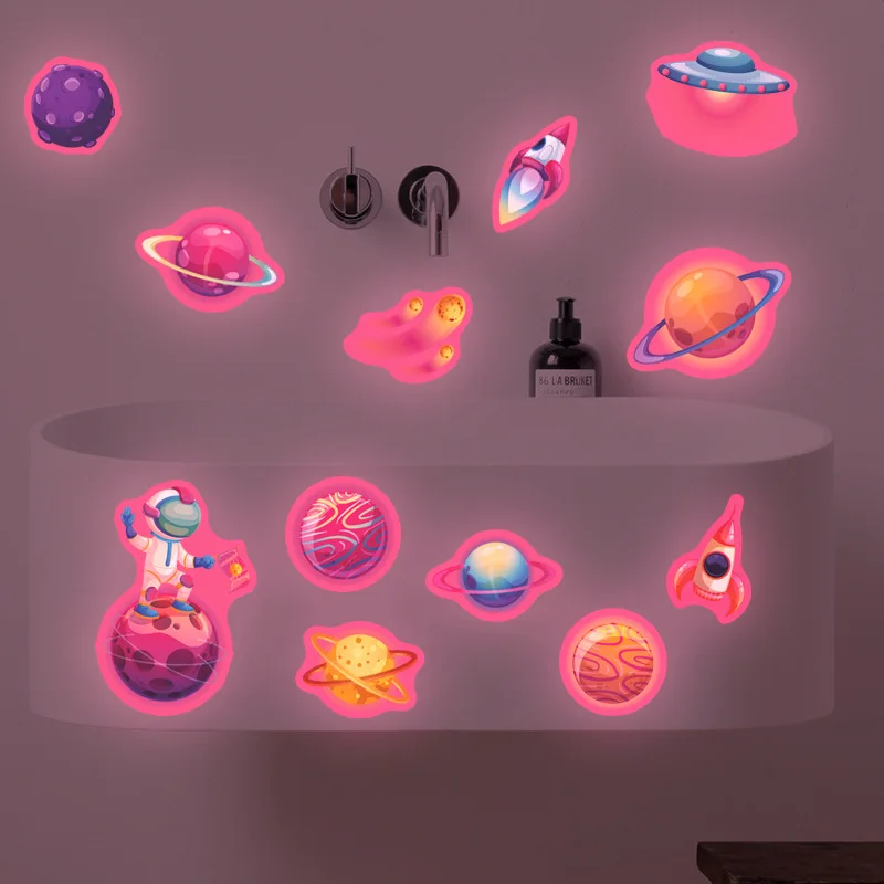 

Светящиеся наклейки на стену с рисунком «Розовая планета», «Розовая планета», «Астронавт» для детской комнаты, ванной, туалета, наклейки на ...