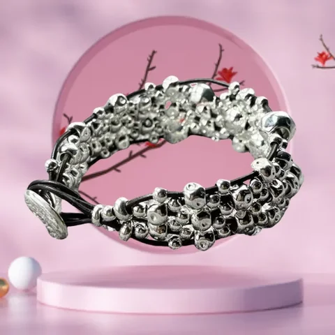 Красный браслет для пары